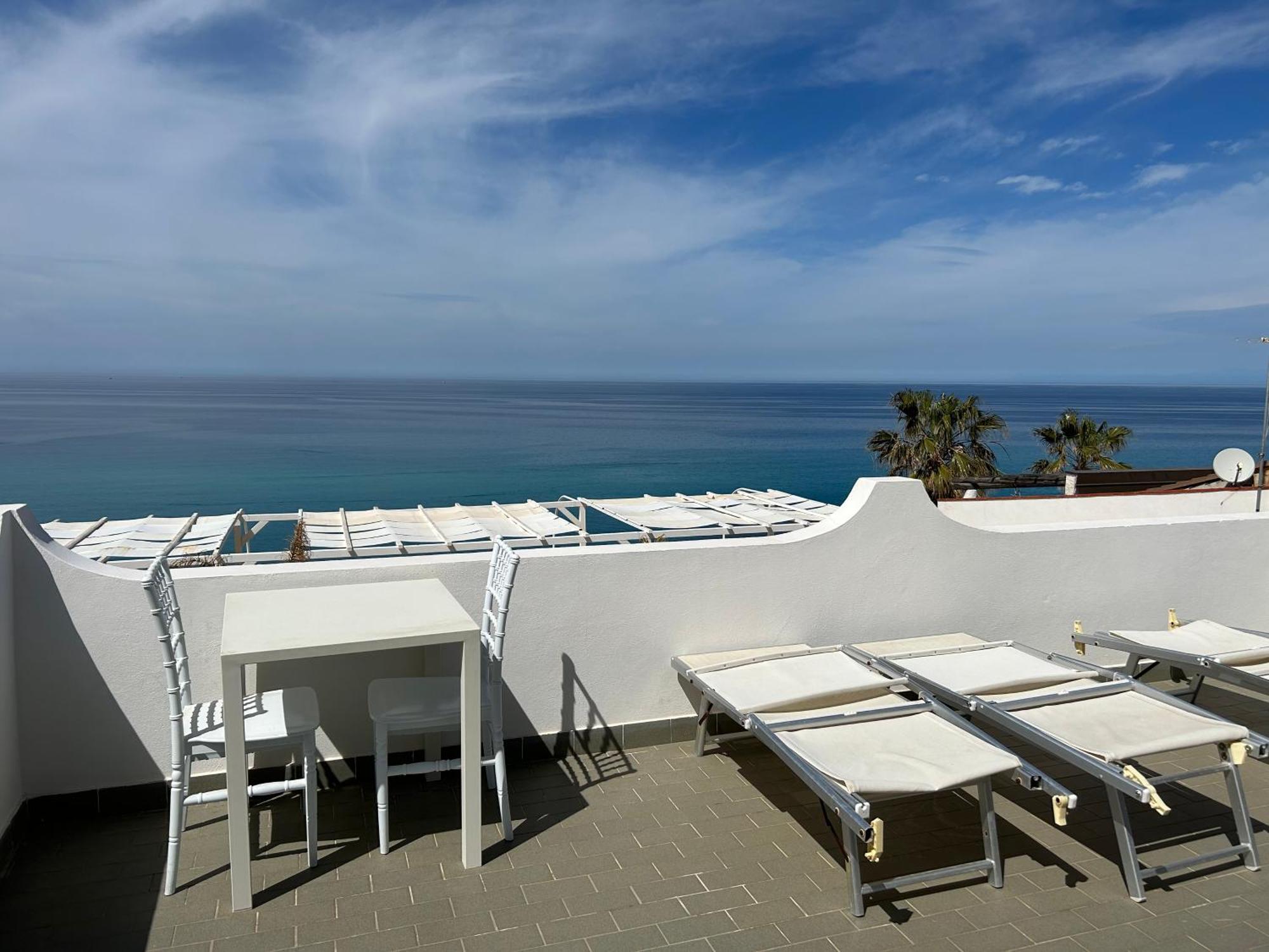 La Porta Del Mare Hotel โตรเปอา ภายนอก รูปภาพ