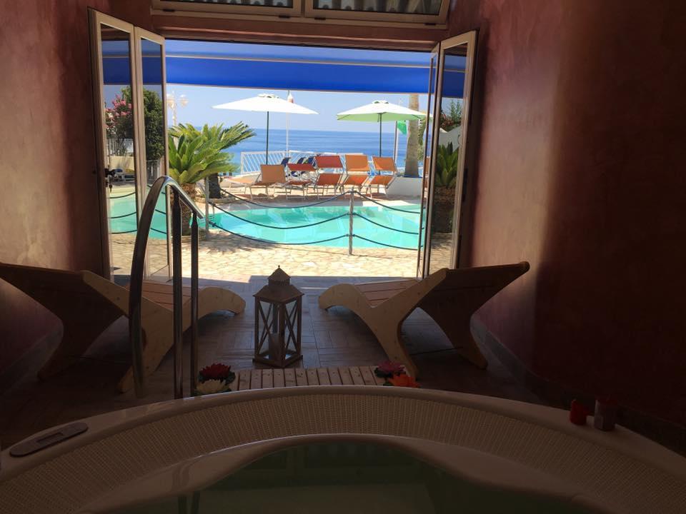 La Porta Del Mare Hotel โตรเปอา ภายนอก รูปภาพ