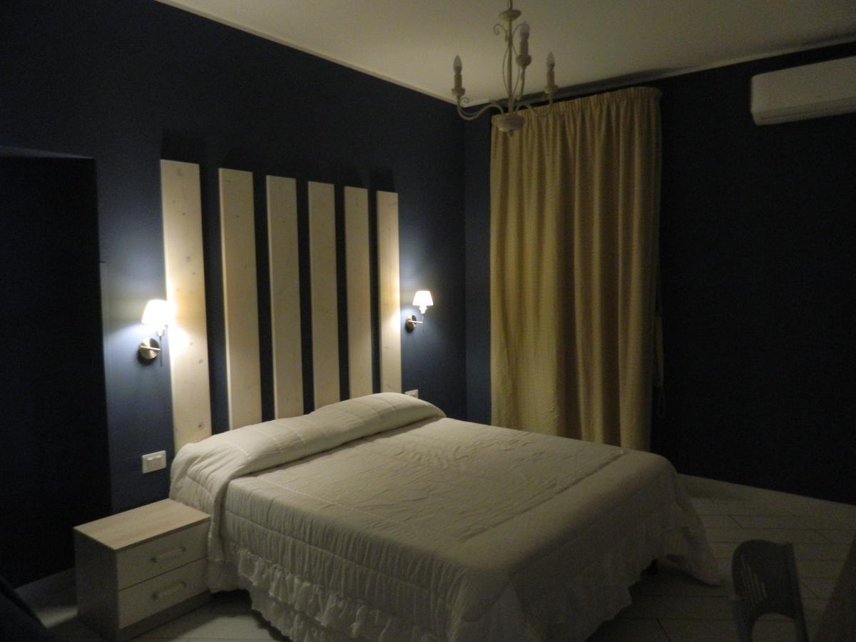 La Porta Del Mare Hotel โตรเปอา ภายนอก รูปภาพ