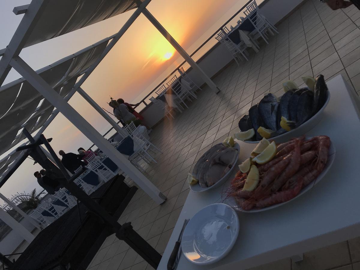 La Porta Del Mare Hotel โตรเปอา ภายนอก รูปภาพ